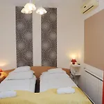 Papillon Budapest