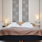 Papillon Hotel 3*