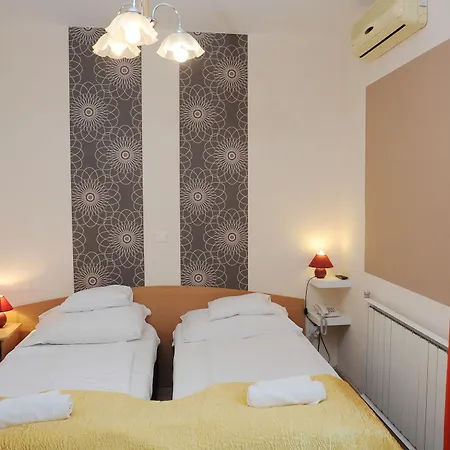 Papillon Budapest