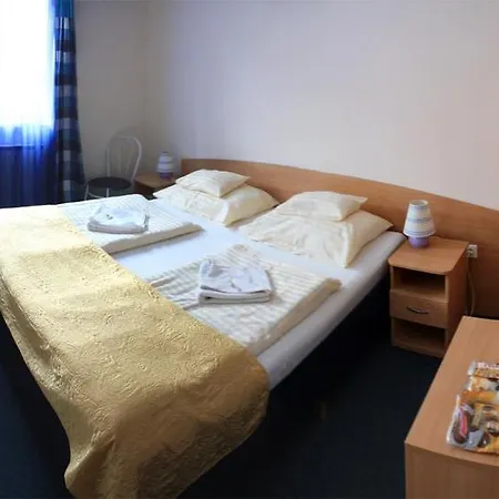 Papillon Budapešť